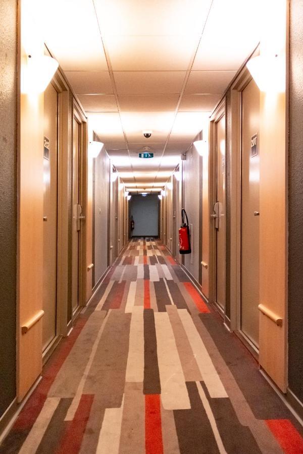 Отель Ibis Paris Женвилье Экстерьер фото
