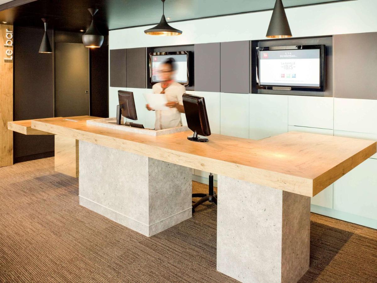 Отель Ibis Paris Женвилье Экстерьер фото